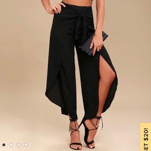 Lulu’s Tie Front Wide Leg Pants